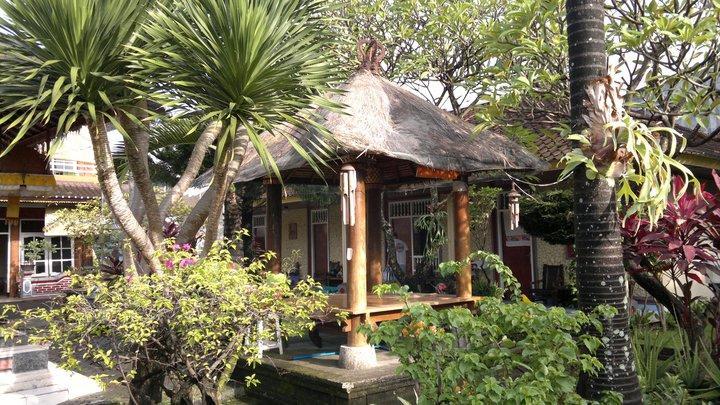 Surf Doggie Inn Kuta Lombok Extérieur photo
